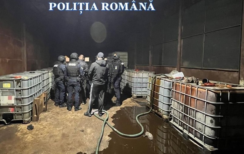 Hoți prinși după ce au furat 73 de tone de ţiţei direct din magistrala orașului Băbeni, în Vâlcea