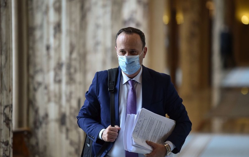 Ministrul Finanţelor a anunțat o analiză privind supraimpozitarea furnizorilor de energie