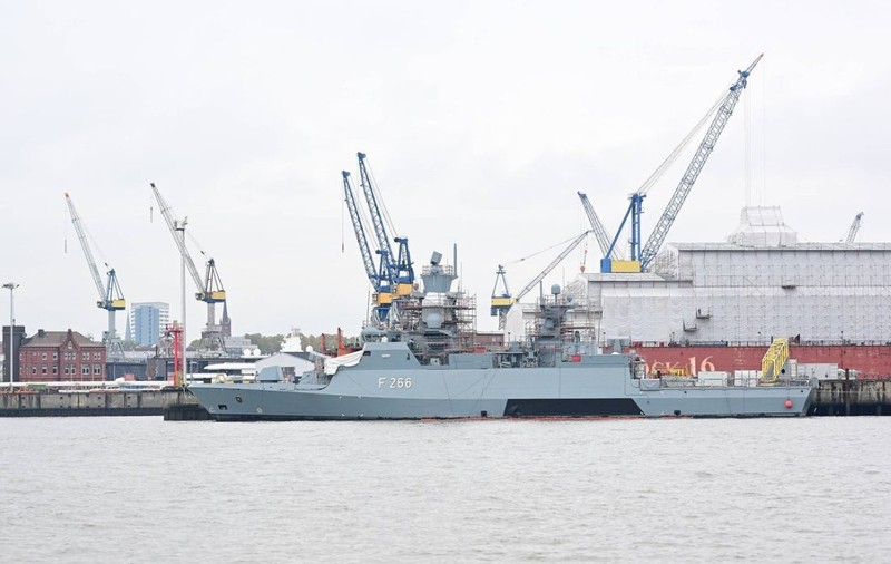 Anchetă în Germania cu privire la o posibilă sabotare a unei nave de război noi, după testarea cu succes pe mare