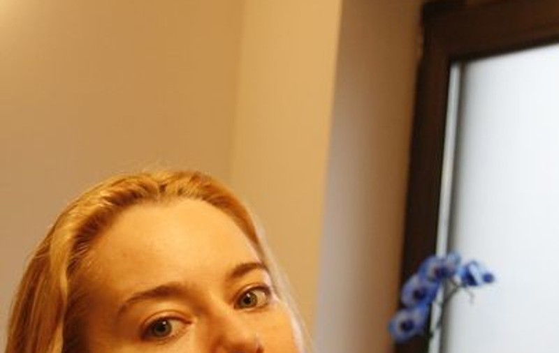 Uite cum arată Laura Cosoi nemachiată!