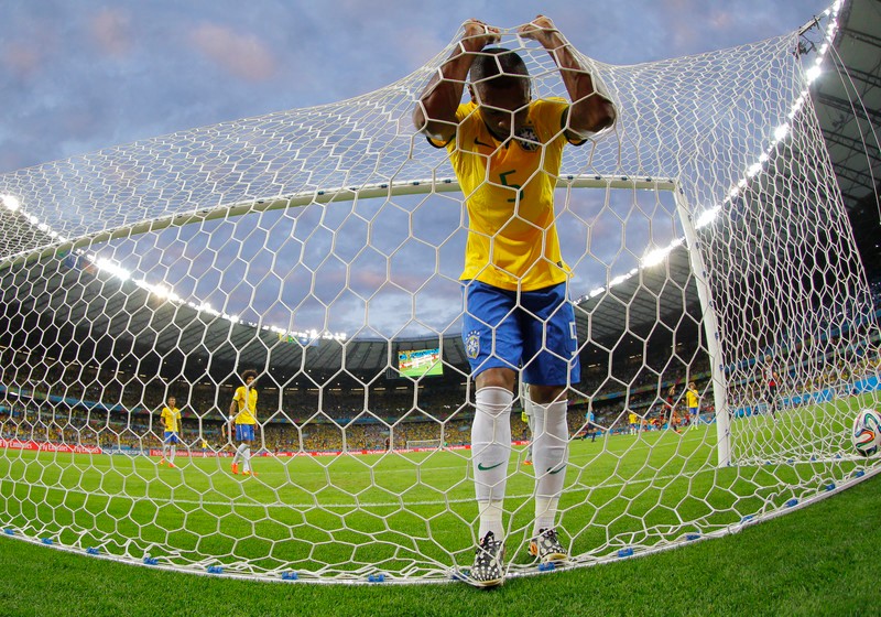 Brazilienii au fost făcuţi KO de nemţi FOTO: EPA