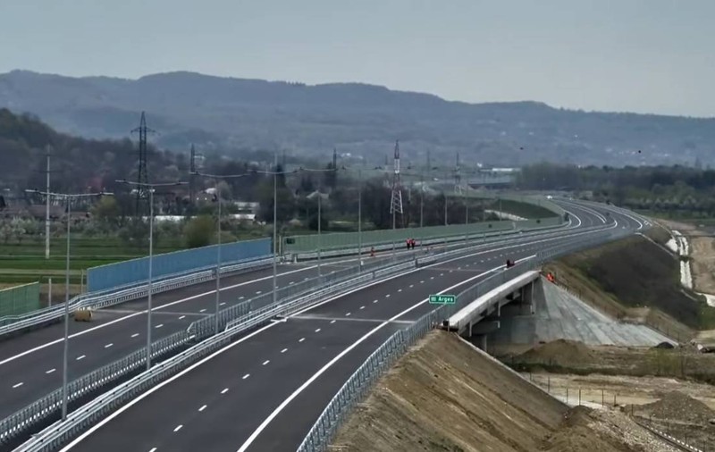 Circulația de la Curtea de Argeș la București se va putea face pe autostradă, din luna mai. Anunțul CNAIR