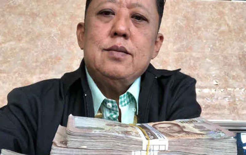 Un milionar din Thailanda oferă peste 300.000 de dolari cui se însoară cu fiica lui virgină