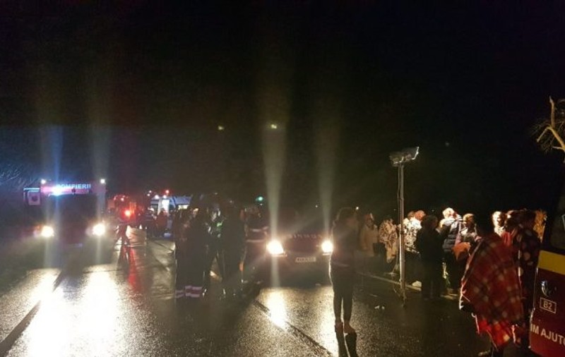 Un mort și 32 de răniți într-un accident de autocar în Hunedoara. A fost activat Planul Roșu de Intervenție |UPDATE