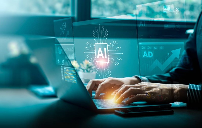 AI dă semne de autoprotecție, iar oamenii trebuie să poată „trage ștecherul” din priză, avertizează un pionier al inteligenței artificiale