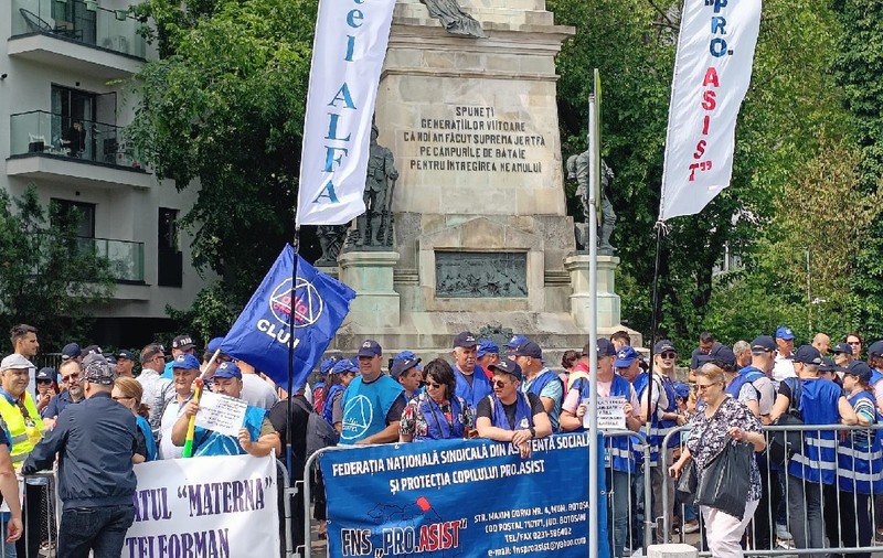 Protest al sindicaliștilor la Cotroceni: vor să fie primiți de Nicușor Dan, care „a promis că va fi un altfel de președinte”