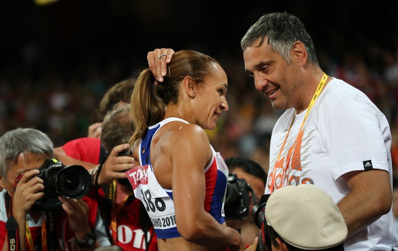 Antrenorul britanic Toni Minichiello a fost suspendat pe viață din atletism din cauza „comportamentului sexual nepotrivit”