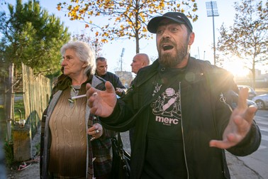 Bărbatul a strigat „Faleminderit, Romania!”, în semn de recunoștință pentru salvatorii români trimiși în ajutor în Albania