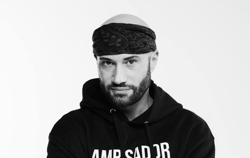 Reacția lui Mihai Bendeac după ce a fost acuzat că a hărțuit o tânără la premiera filmului său: „Domnișoara a inițiat gestul și a râs”