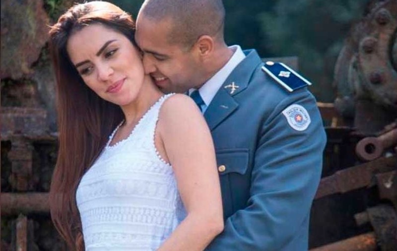 O mireasă însărcinată a murit cu câteva minute înainte să ajungă la altar