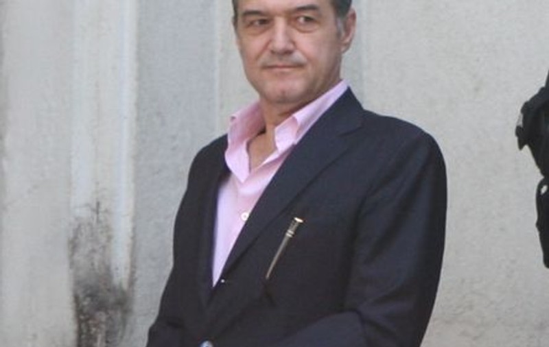 Gigi ar putea să fie acasă de Crăciun în 2014. Vezi cum i se va reduce pedeapsa!