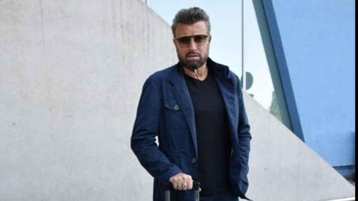Cătălin Botezatu dă noi detalii despre starea sa de sănătate. "Nu e ușor într-o lună și un pic să suporți patru operații, să înduri niște dureri"