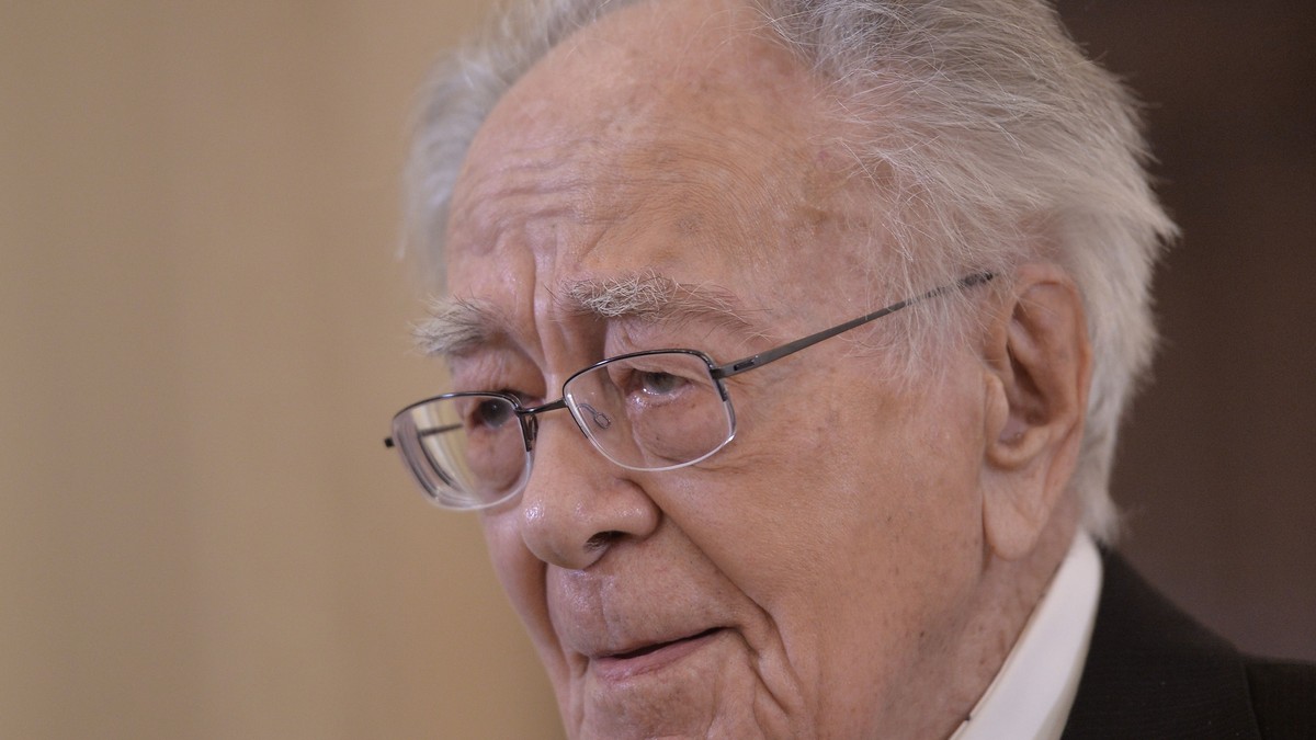 Fiul lui Mihai Șora reacționează la atacurile iscate de clipul pentru eMag (Hepta)