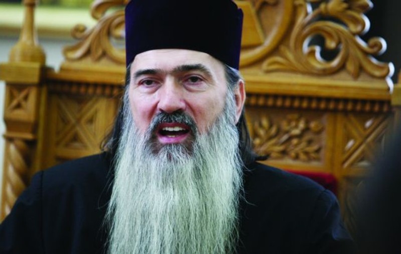 VIDEO | ÎPS Teodosie, într-o reclamă a unui local privat care organizează parastase: ”E mare lucru să ai unde să faci pomana în tihnă”﻿. Reacția BOR