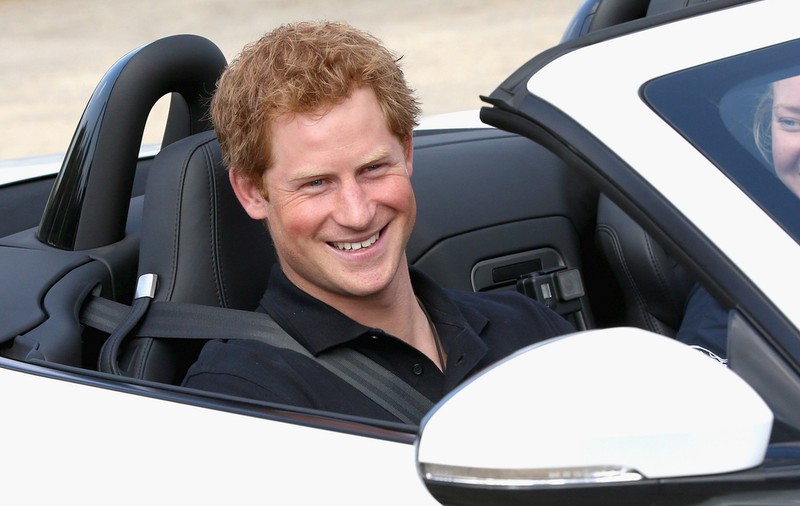 PRINŢUL HARRY, implicat într-un ACCIDENT DE CIRCULAŢIE, la LONDRA