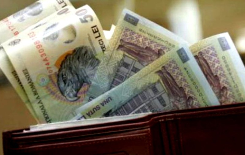Cresc salariile pentru cei care ocupă funcţii cu acces la informaţii clasificate secret de stat