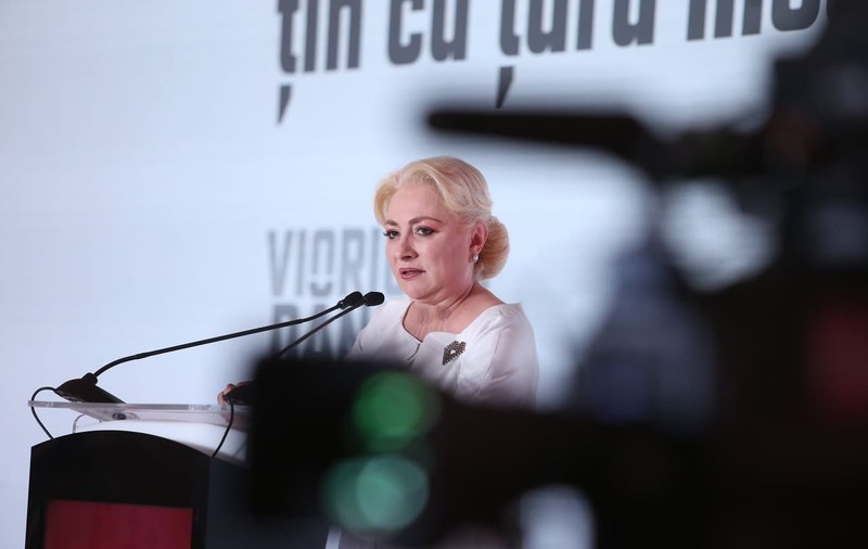 Dăncilă a invitat o jurnalistă la vila sa de la Predeal, apoi s-a răzgândit. Răspunsul PSD: "Vă rugăm să înțelegeți și să respectați acest drept la intimitate"