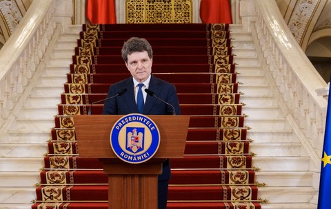 Nicușor Dan stă pentru prima dată la aceeași masă cu Ilie Bolojan, Sorin Grindeanu, Dominic Fritz și Kelemen Hunor, după ce PSD și-a retras miniștrii din Guvern
