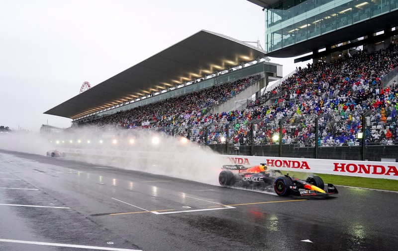 Max Verstappen, campion în Formula 1 pentru al doilea an consecutiv după victoria din Japonia