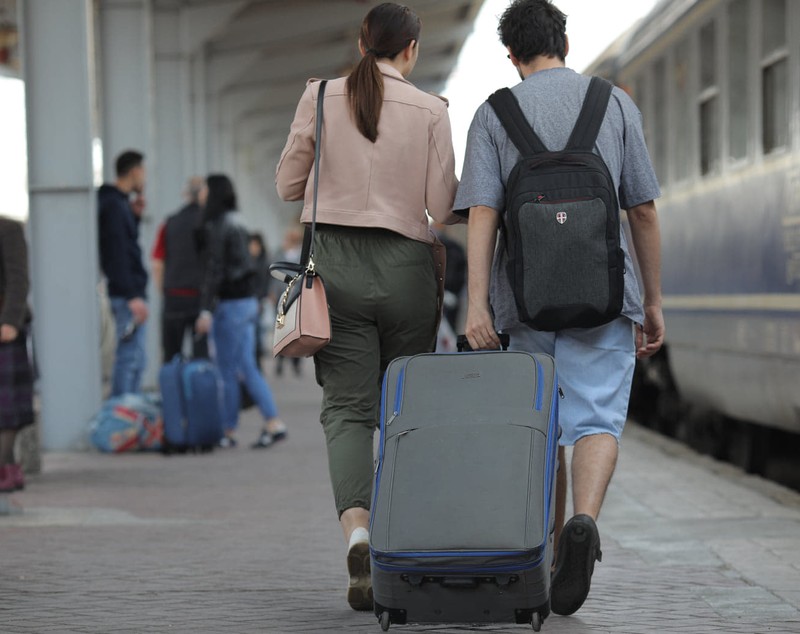 Aglomerație în Gara de Nord, înainte de începutul minivacanței de 1 mai. Mii de oameni, cu trenul spre destinația de distracție / FOTO&VIDEO