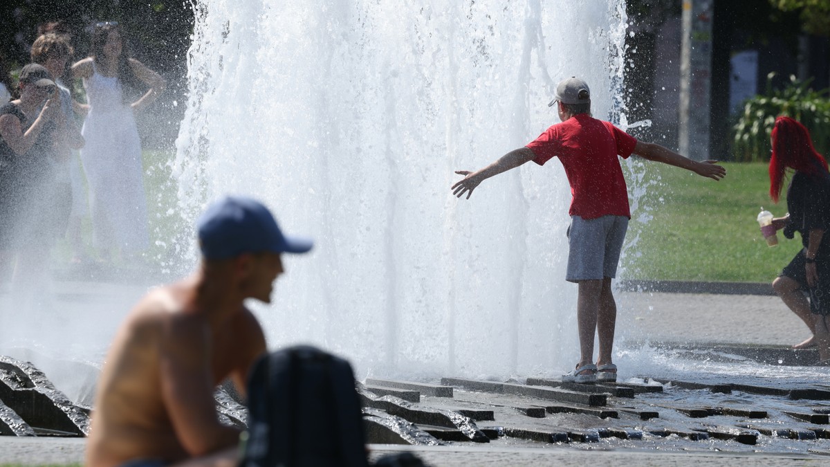 România, lovită de un val extrem de caniculă ANM a emis cod portocaliu și galben. Sursă foto Getty Images