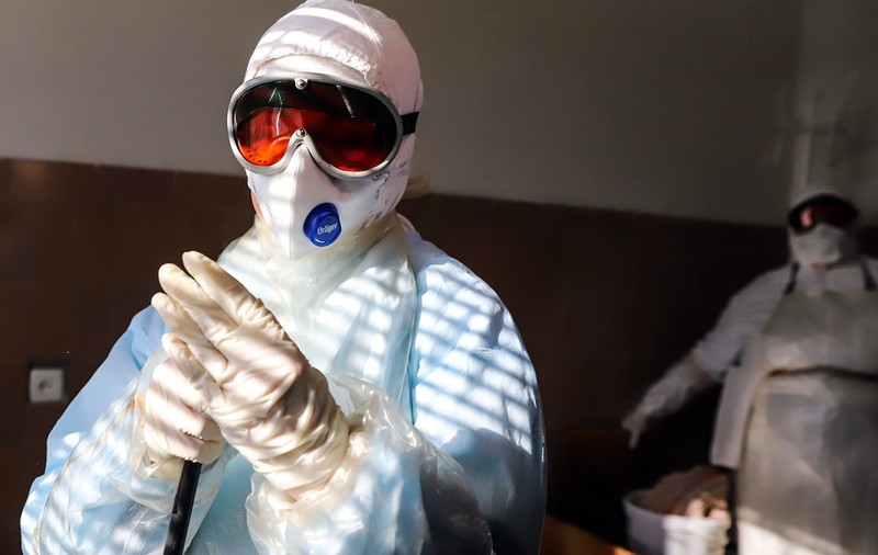 Israelul trece la următorul nivel în lupta cu COVID-19. Îi spionează pe cei infectați