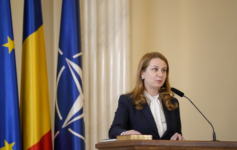 Profesoară înregistrată când le spunea elevilor că Ligia Deca este „o imbecilă”. Comportamentul ei, reclamat în trecut și de părinți