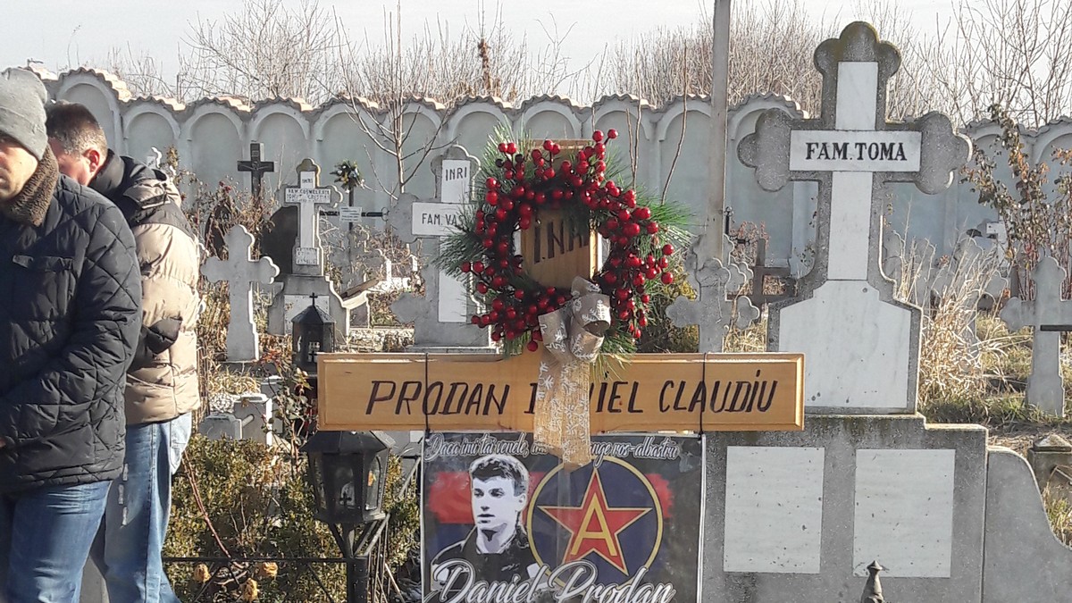 Fotbalul românesc a pierdut fotbaliști de renume în 2016, în frunte cu Prodan