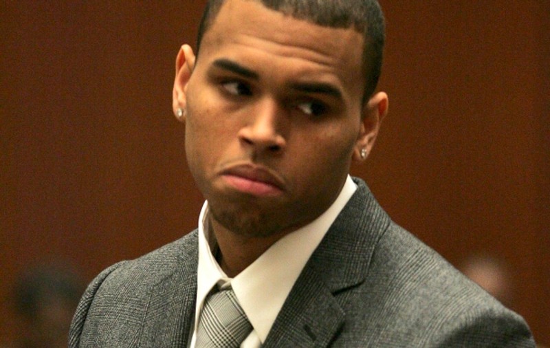 Chris Brown şi-a amânat concertele din Marea Britanie