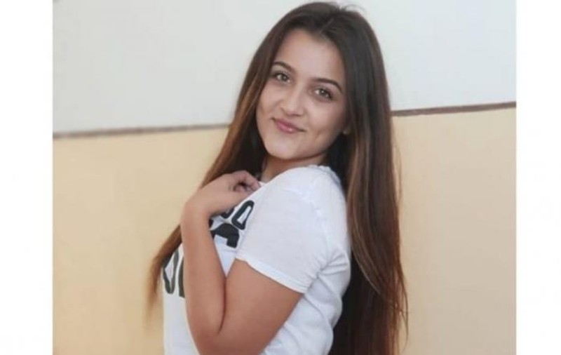 Luiza Melencu ar fi împlinit astăzi 19 ani. Familia și colegii i-au făcut tort. Între timp, Dincă și Tonel Pop s-au certat în sala de judecată