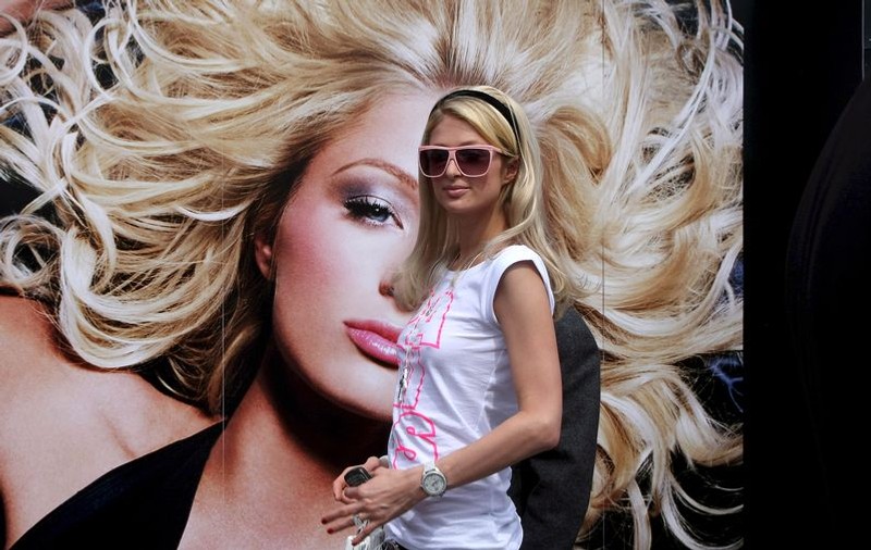 Paris Hilton ar putea avea probleme cu legea