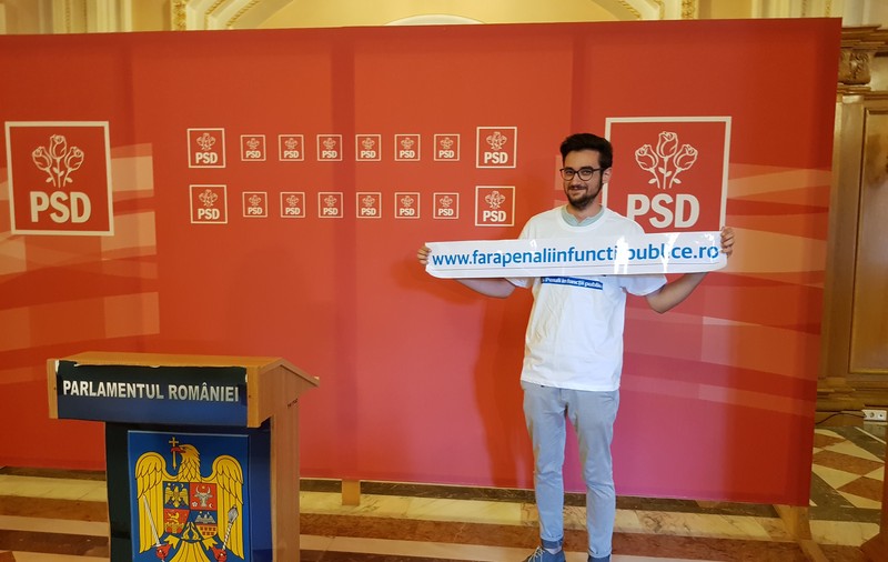 PSD, restricții la ședința de partid. Un protestatar a fost înlăturat