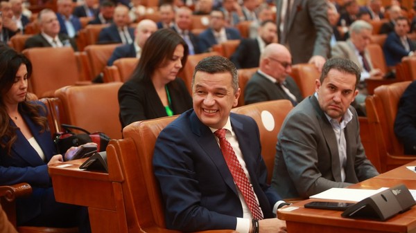 Sorin Grindeanu și Ciprian Șerban în Parlament FOTO Eli Driu