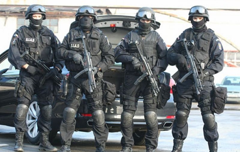 Încă un ”soldat”al temutei grupări ”Academia infractorilor” a fost capturat