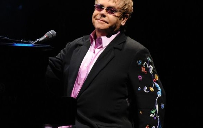 Sir Elton John, la un pas de moarte din cauza drogurilor