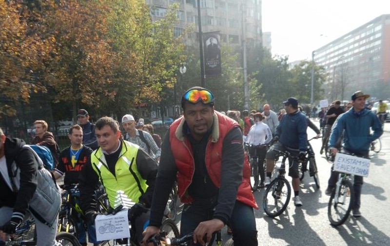 Cabral a participat la marșul bicicliștilor: "Vreau bandă pentru bicicletă, nu pistă!"
