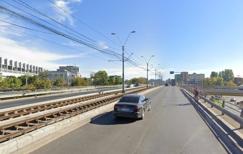 Podul Grant din București a fost redeschis pentru mașini, după jumătate de an