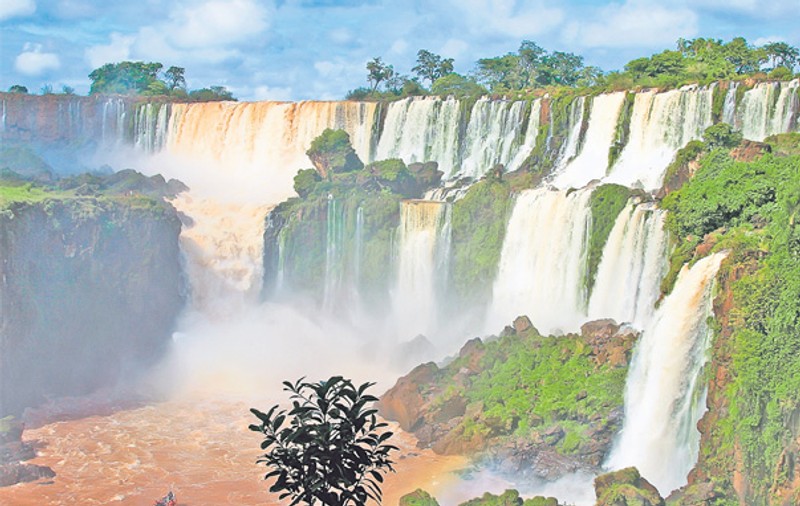Foto | Un sondaj mondial efectuat pe Internet va desemna cele mai spectaculoase locuri de pe planetă: 7 dintre aceste frumuseți vor fi declarate minuni naturale