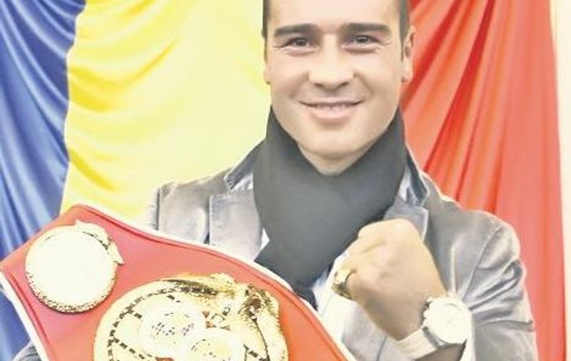 Lucian Bute a revenit în ţară şi a răspuns criticilor lui Leonard Doroftei: "Ar trebui să mă susţină"