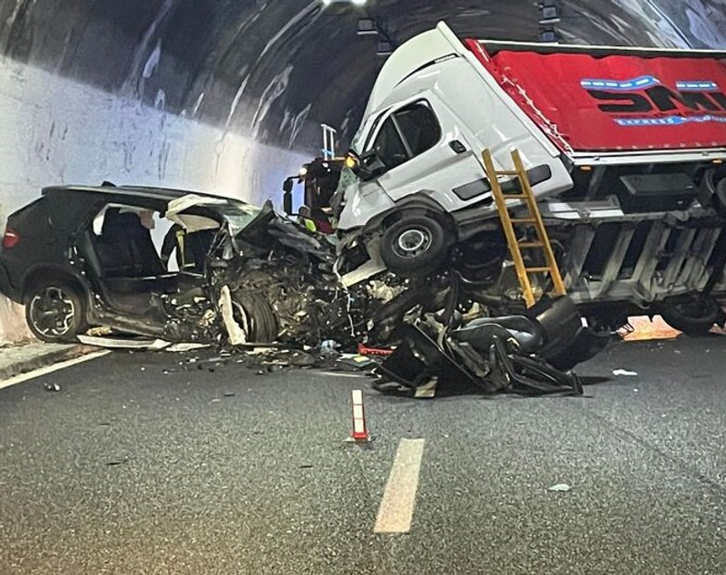 Șoferul român al unui BMW X3 e de negăsit, a dispărut după accidentul mortal pe care l-a provocat într-un tunel din Italia