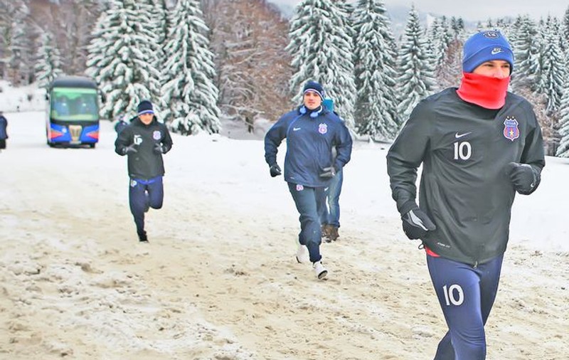 Cristi Tănase, mijlocaşul Stelei, s-a ales cu o nouă poreclă în cantonamentul din Poiana Braşov: «Du-te, Forrest, du-te!»