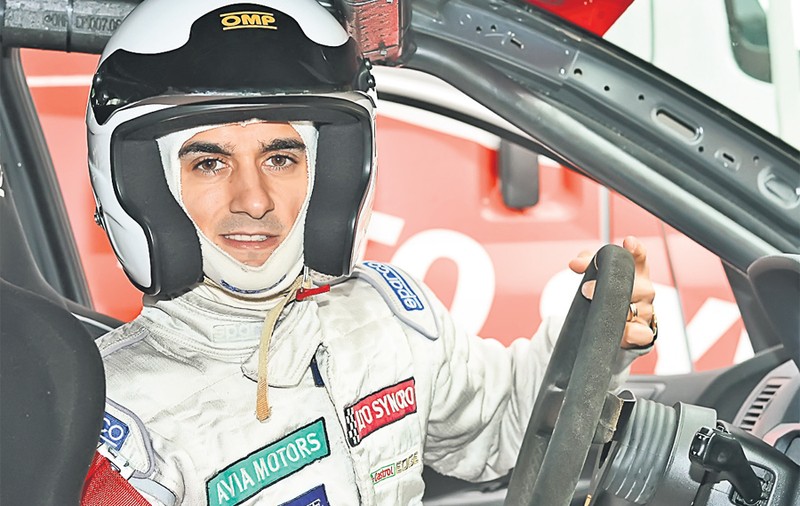 Fostul campion de gimnastică Marian Drăgulescu a debutat în lumea curselor auto