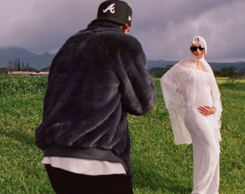 Hailey și Justin Bieber vor fi părinți. Soția artistului este însărcinată și a postat primele imagini cu burtica de gravidă