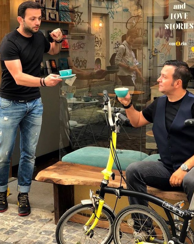 Mihai Morar și-a deschis cafenea. Ce vedete i-au trecut pragul | FOTO