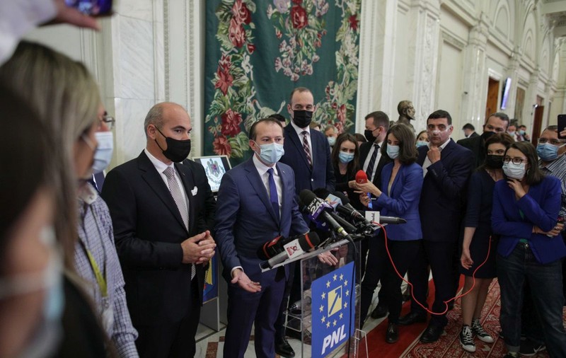 Căderea guvernului, în presa internațională: „Căderea lui Cîțu = Eșecul lui Iohannis”