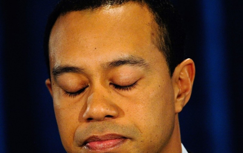 O nouă amantă a ieşit în faţă: Tiger Woods s-a culcat şi cu fata vecinului