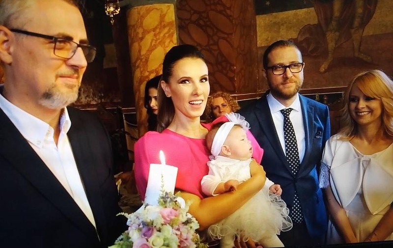 Primele imagini cu fetița Simonei Gherghe la botez. Ce frumoasă e Ana Georgiana