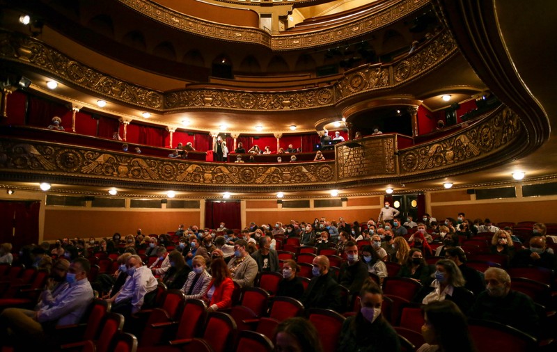 Care este rata de vaccinare în teatrele naționale din țară și cum le-a afectat activitatea