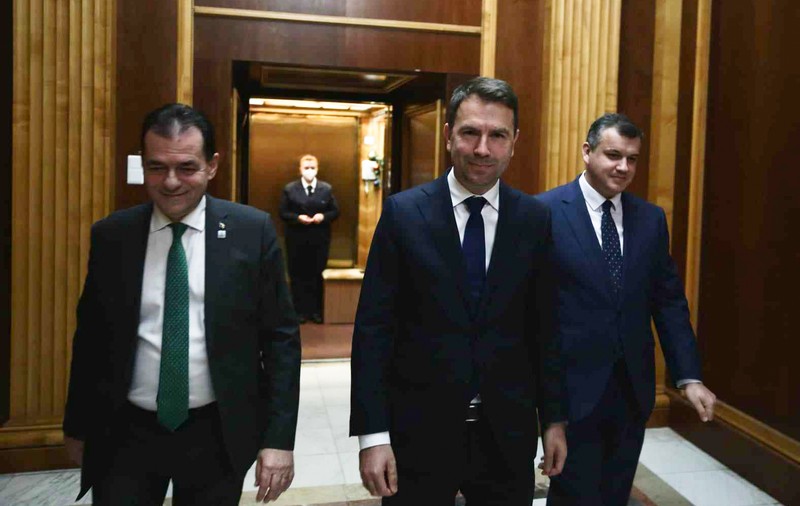 Drulă, Orban și Tomac au lansat Alianța Dreapta Unită. S-au împărțit deja locurile eligibile de pe listele pentru europarlamentare