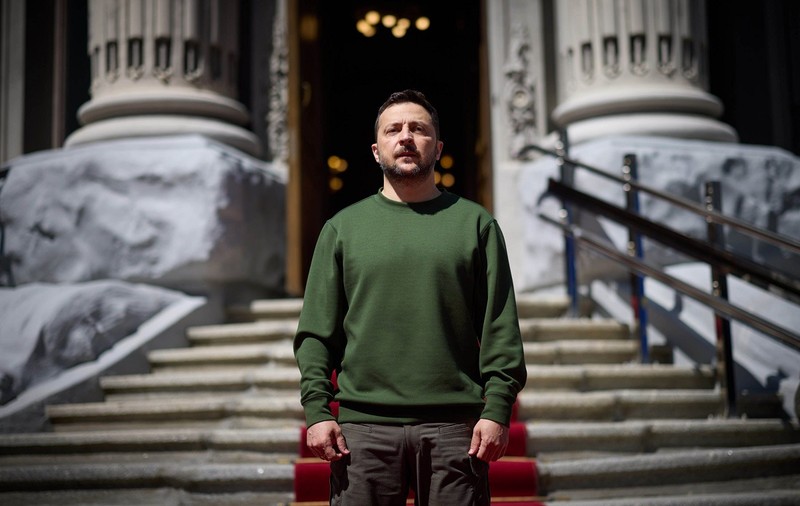 Zelenski le cere aliaților să tragă de pe teritoriul lor în rachetele și avioanele rusești de deasupra Ucrainei: „Doborâți țintele, protejați civilii”